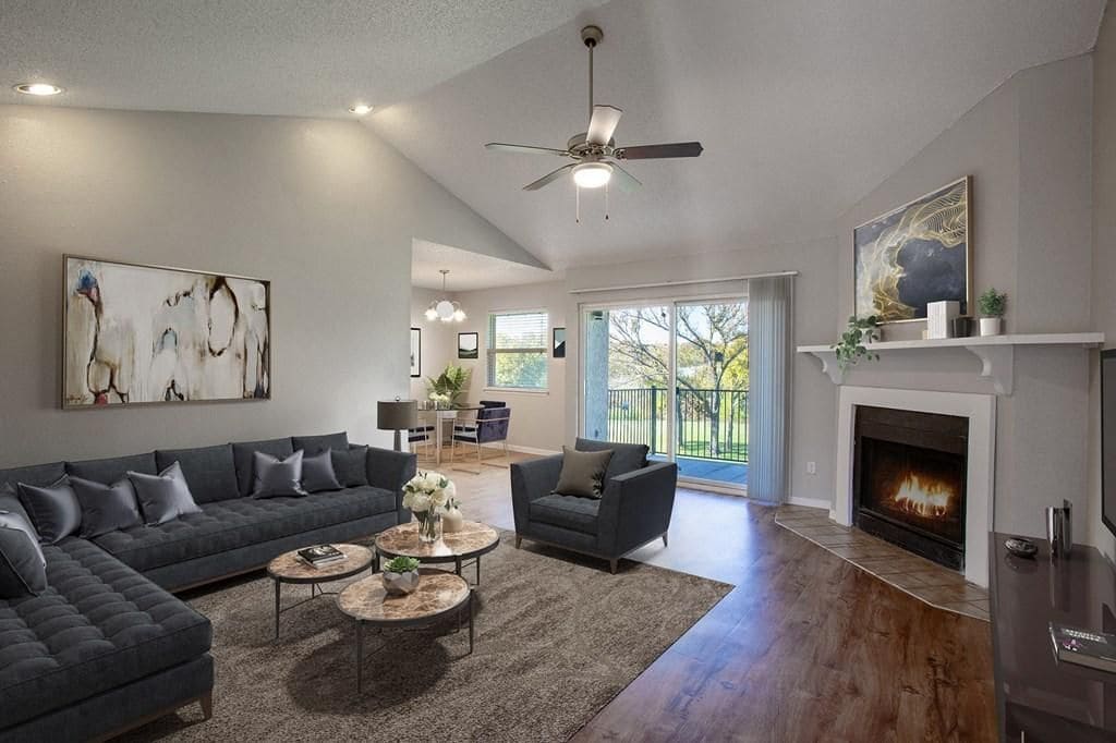 Photo - 9019 N Lake Creek Pkwy Unidad Anderson