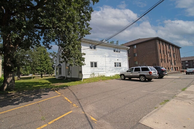 Photo - 815 5th Ave S