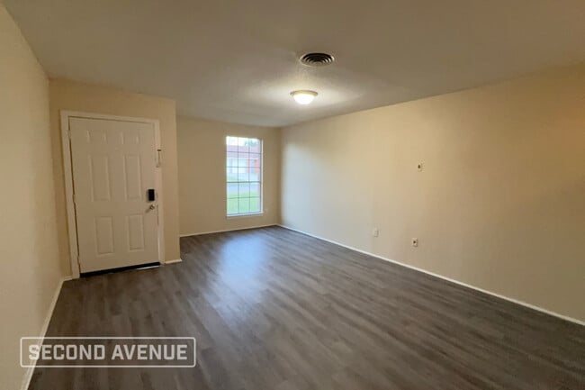 Photo - 501 Pamela Dr