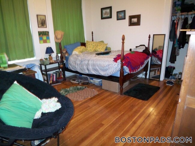 Photo - 133 Peterborough St Apartment Unit 15