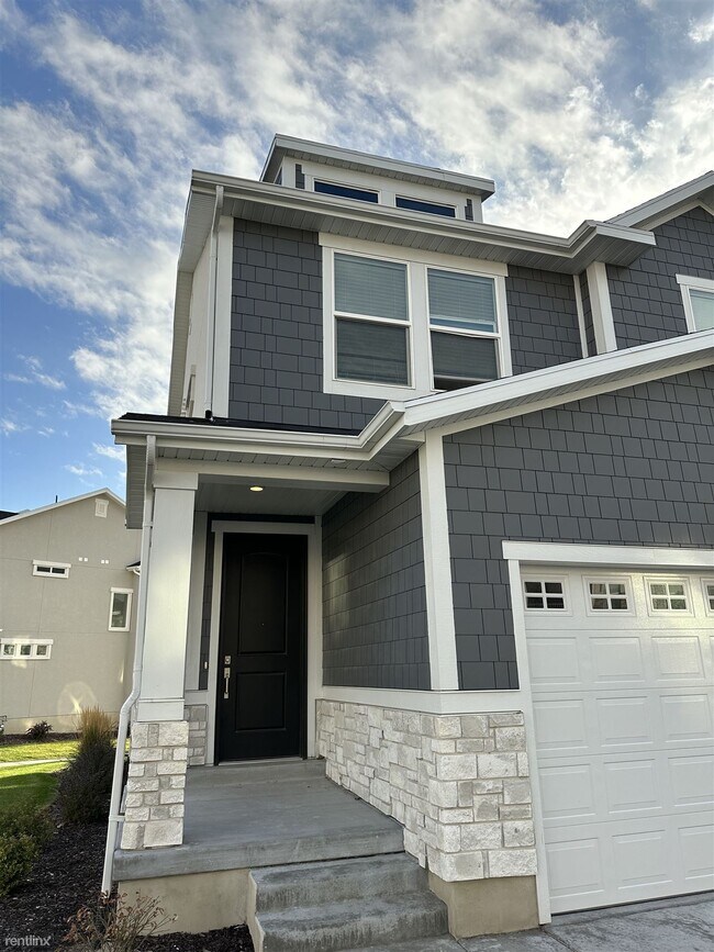 Photo - 4 br, 3.5 bath Townhome - 13103 S Keegan Dr