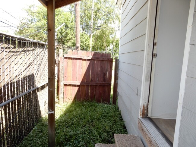 Photo - 3804 Lelia St