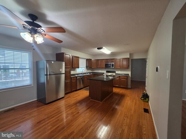 Photo - 10054 Cotton Mill Ln