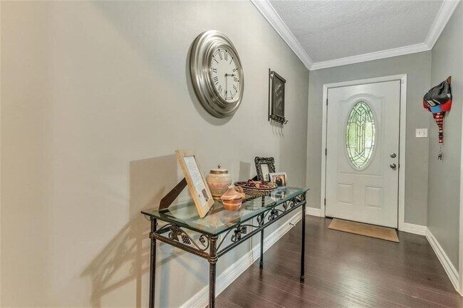 Photo - 5610 Duxbury St