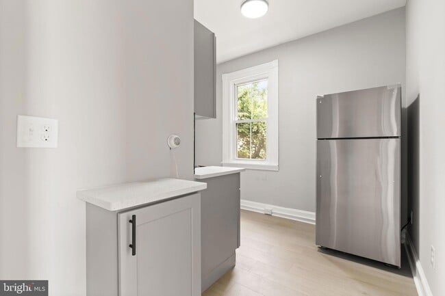 Photo - 216 Collingdale Ave Unit 3