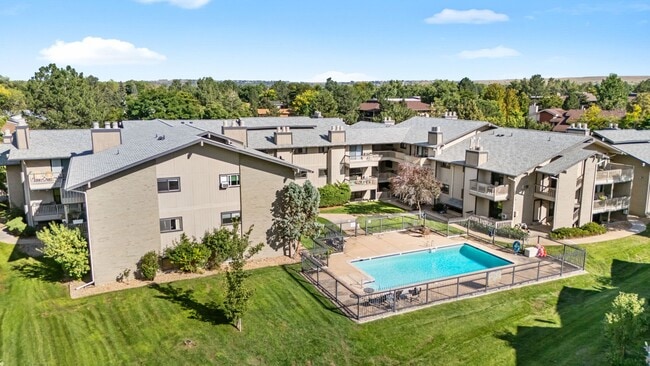 Building Photo - South Boulder 2-bedroom, 2-bath condo with... Unit 5
