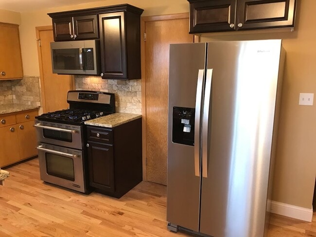 Photo - 1018 W Lorain St Unit Upper