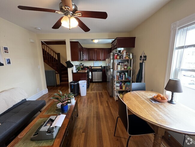Building Photo - 22 White St Unit PH Rental