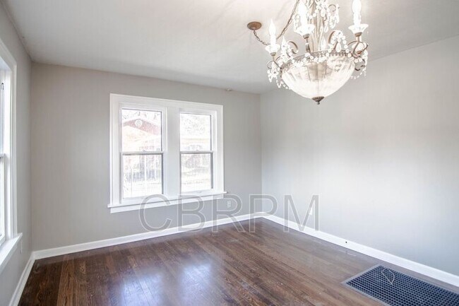 Photo - 1919 31st St