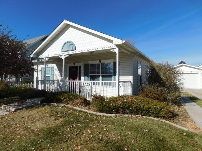 Spacious 3-Bedroom, 2-Bath Home - Spacious 3-Bedroom, 2-Bath Home