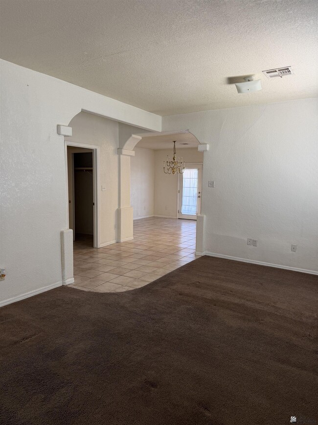 Photo - 804 S Dora Ave