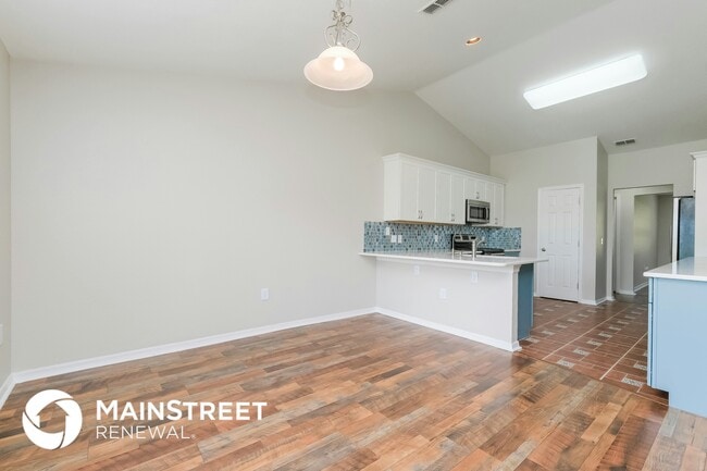 Photo - 13018 Lawrence St