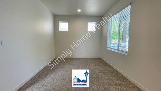 Welcome to Your 4-Bedroom Dream Home!??