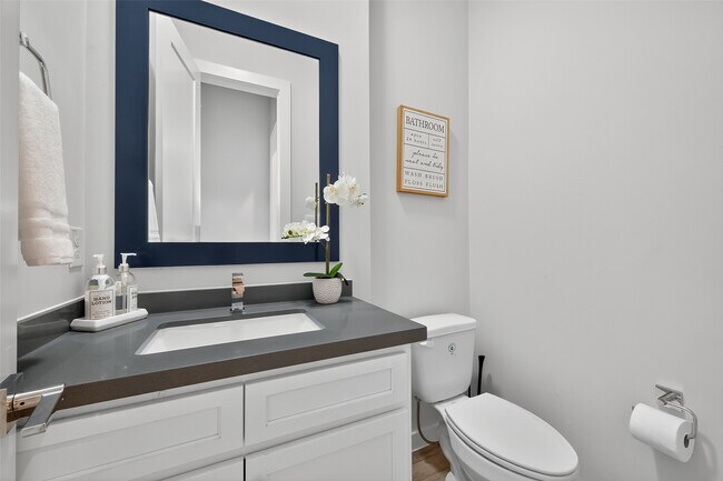 Photo - 2617 Live Oak St