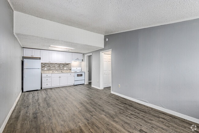1 BR, 1 BA - 576SF - Orlando Terrace