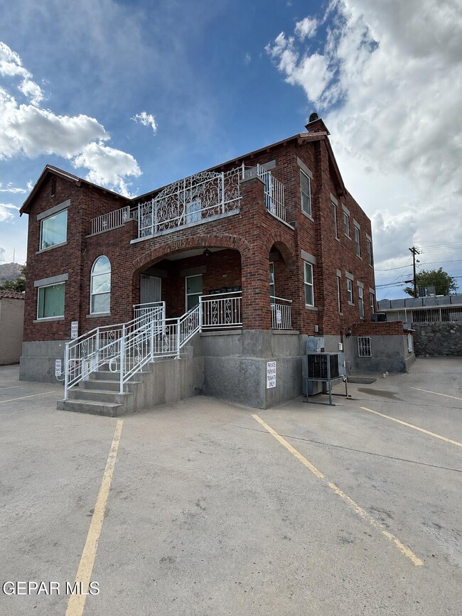 Photo - 3015 Altura Ave Unit 7