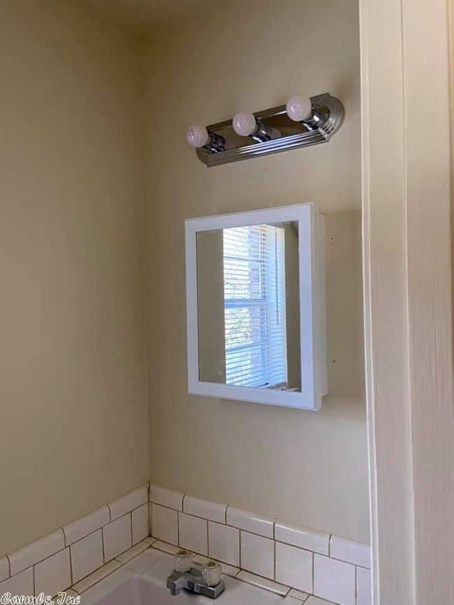 Photo - 13 Rosemunn Dr