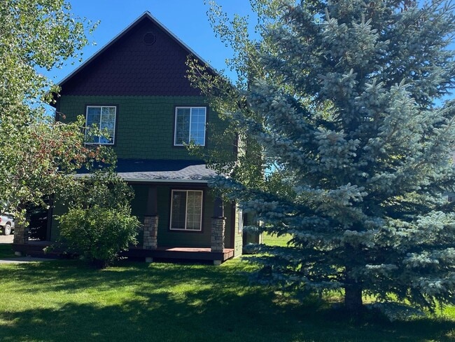 Building Photo - Charming 1 Bedroom 1 Bath Detached Garage Apartment in Driggs