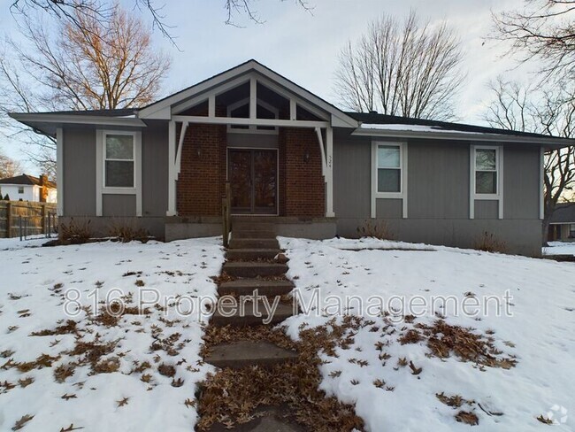 Building Photo - 524 NW Brad Cir Rental