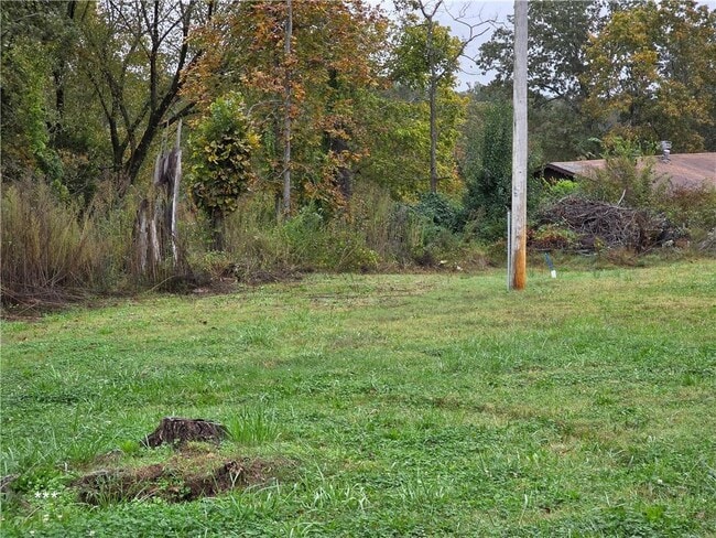 Building Photo - 3300 Blue Hill Rd