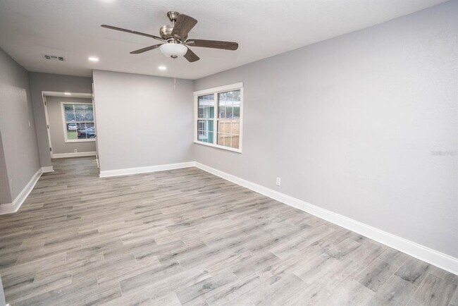 Photo - 1928 Macomber Ave