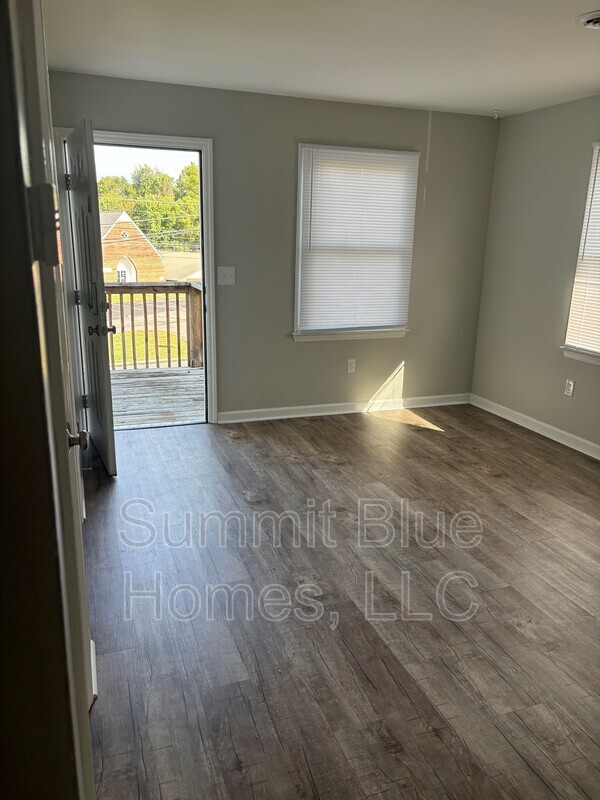 Photo - 753 Bluff City Hwy Unidad A2