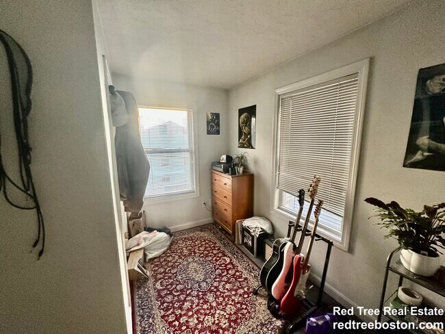 Photo - 24 Lawn St Unit 1