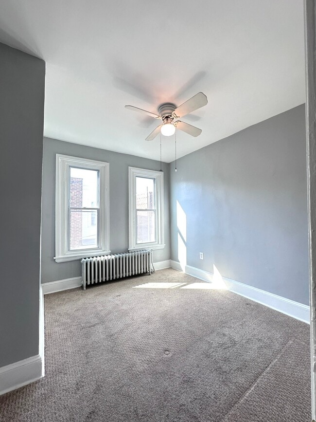 Building Photo - 1832 Dudley St