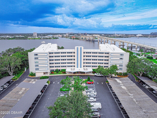 Building Photo - 1224 S Peninsula Dr Unit 401