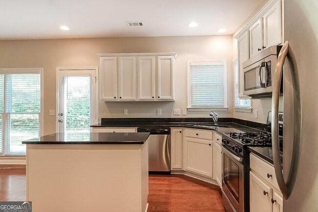 Photo - 417 Moonlit Trail