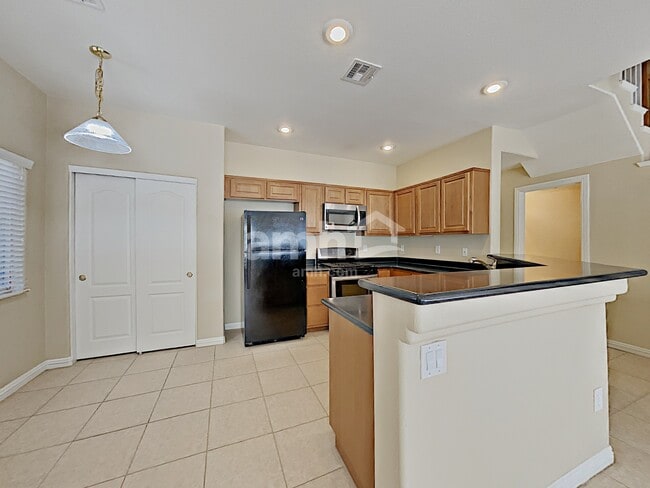 Photo - 9996 Aspen Rose St