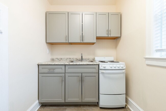 Photo - Lexington Apartments