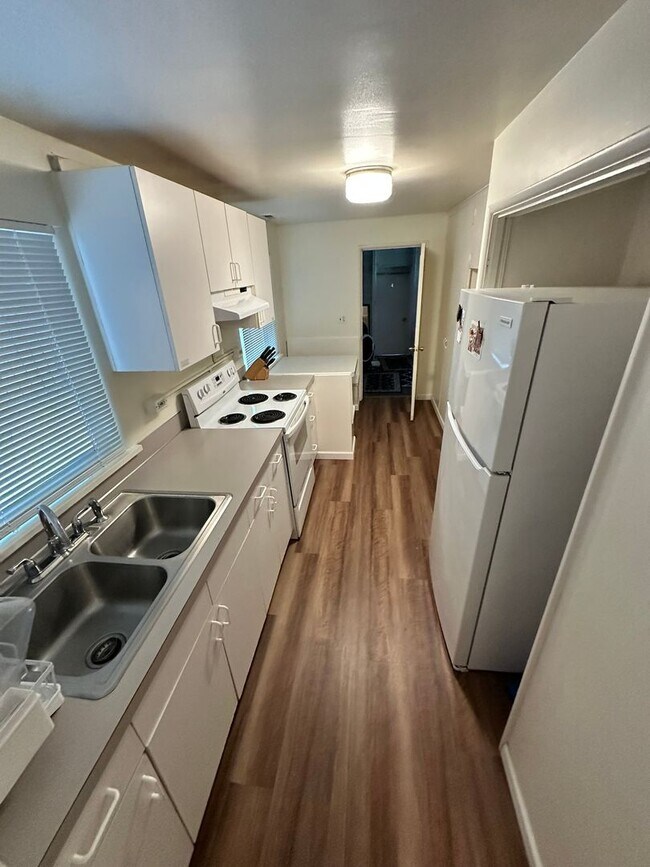 Photo - Lewis & Clark Law Students ONLY Unit Room 2