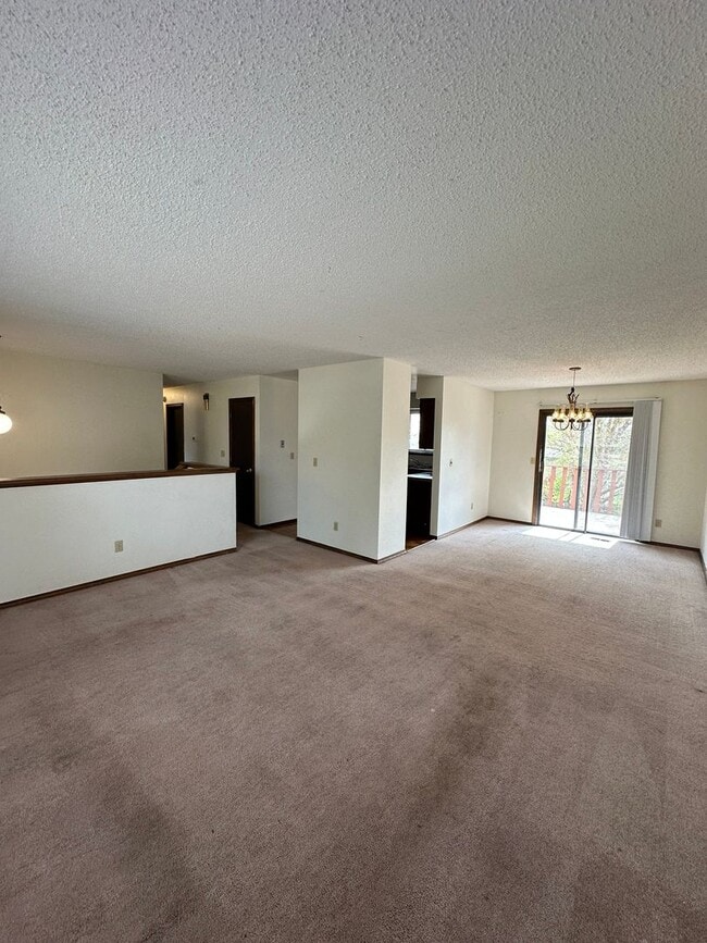 Photo - Lovely 4 bedroom house avail now