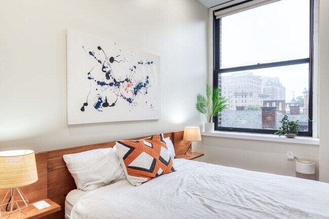 Photo - 150S S Independence Mall W Unidad ID1060929P