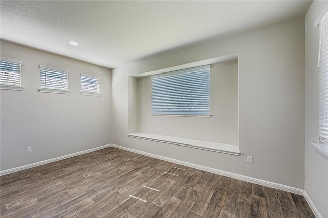 Photo - 14601 Frankel Loop