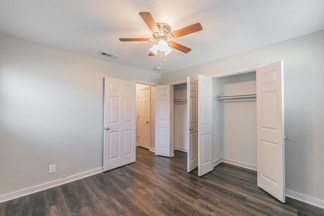 Photo - 3515 Selk Ave