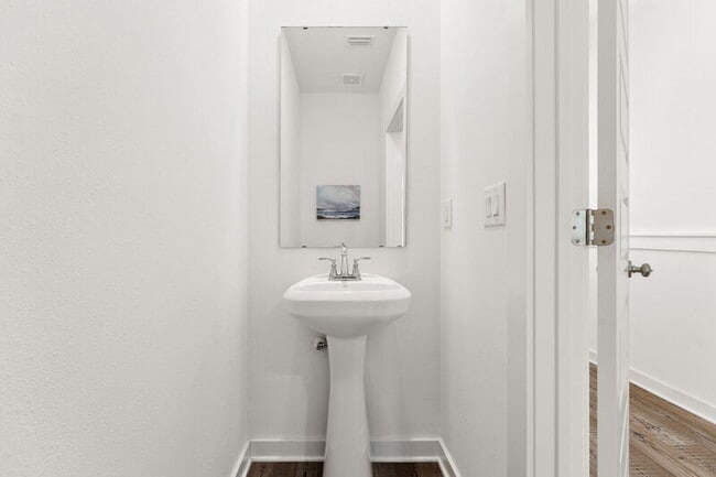 Photo - 409 N Gay Ave