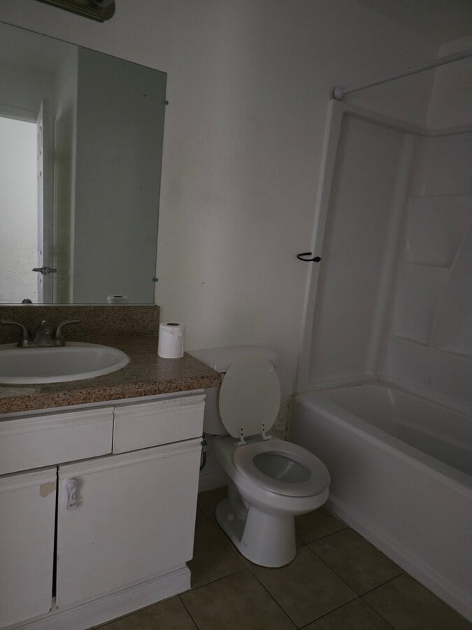 Photo - 1440 W Edgehill Rd