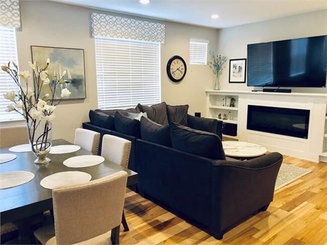 Photo - Four Bedroom Townhome with 2-car Garage Available for Rent in Longmont