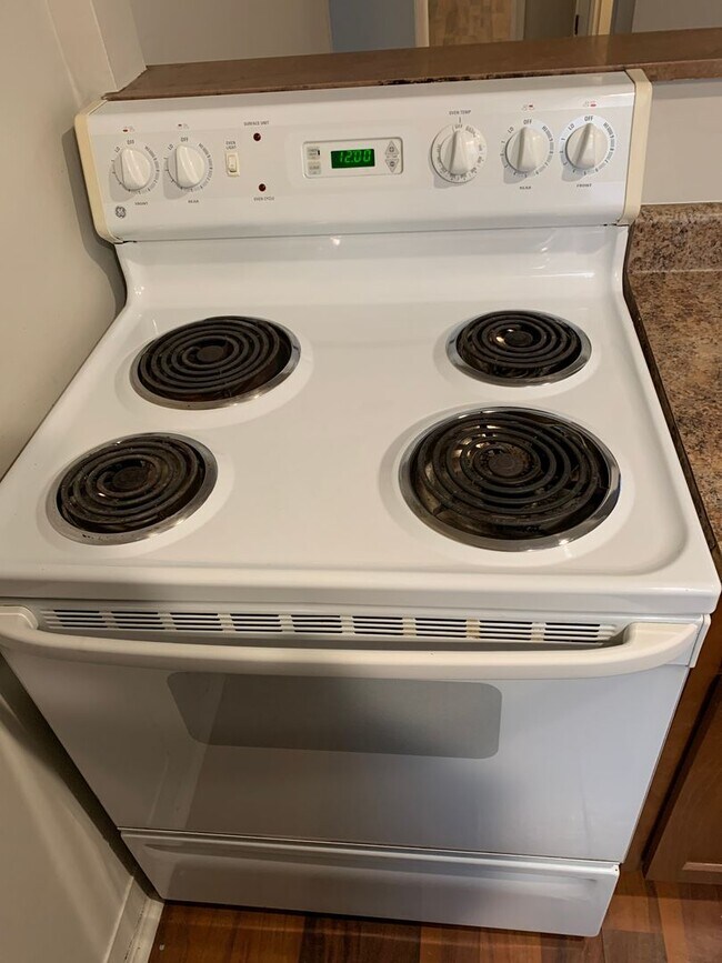 Photo - Charming 4-bedroom, 2-bathroom home located in the Covedale area