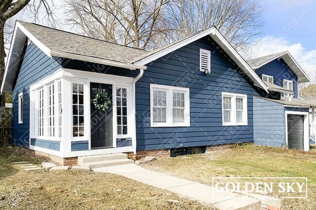 Building Photo - 4910 Winthrop Ave