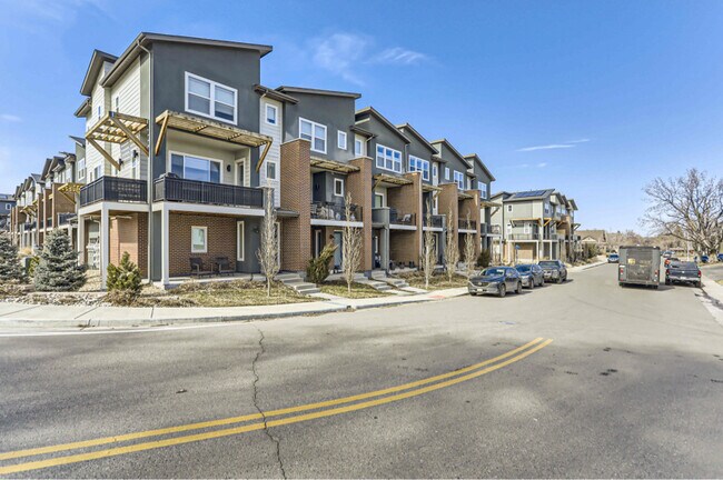 Photo - 4225 Yarrow St