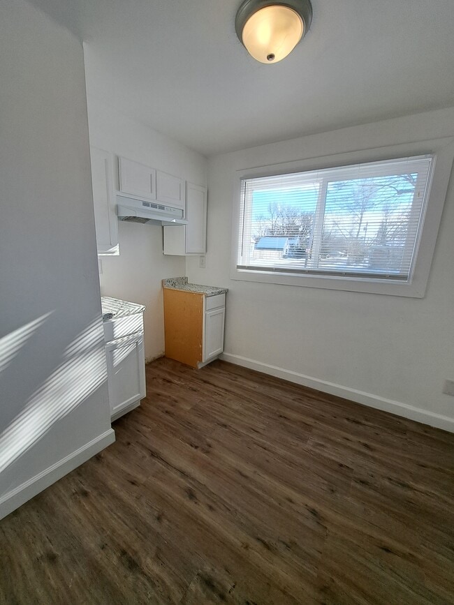 Photo - 2251 Martin Ave