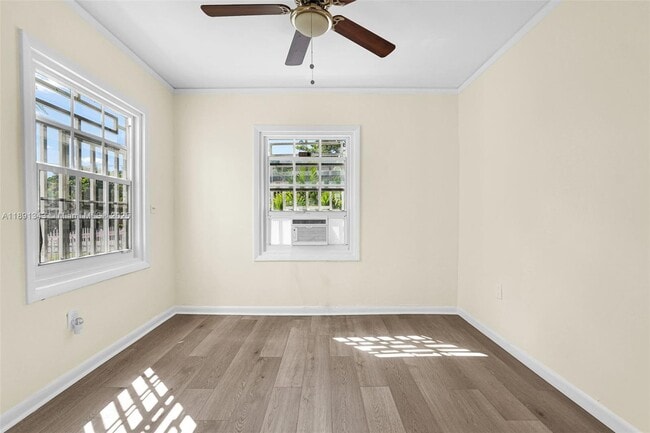 Photo - 511 NW 44th St Unidad A