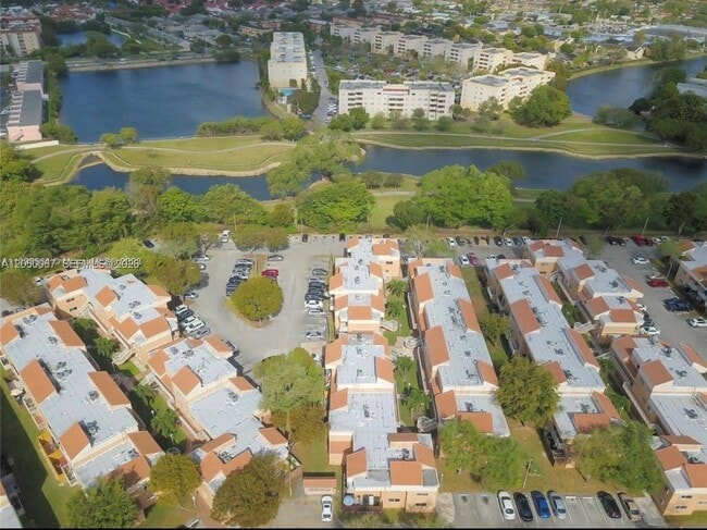 Building Photo - 14909 SW 80th St Unit 205