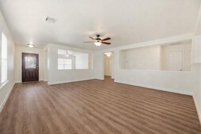 Photo - 18110 Jills Way Ln