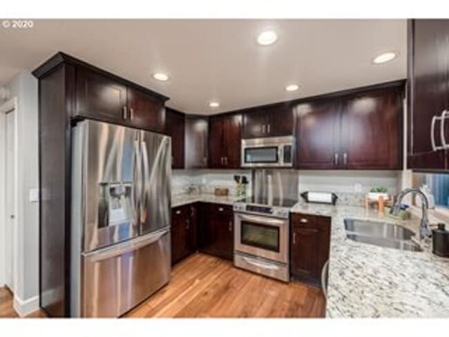 Photo - Stunning 5 bedroom home in desirable SW PDX now available for long term lease!