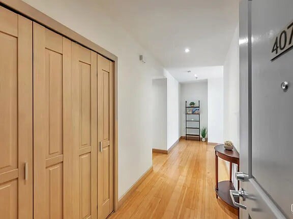 Building Photo - 368 Elm St Unit 407