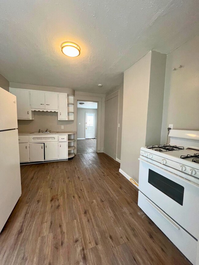 Photo - 836 E 156th St Unit UP